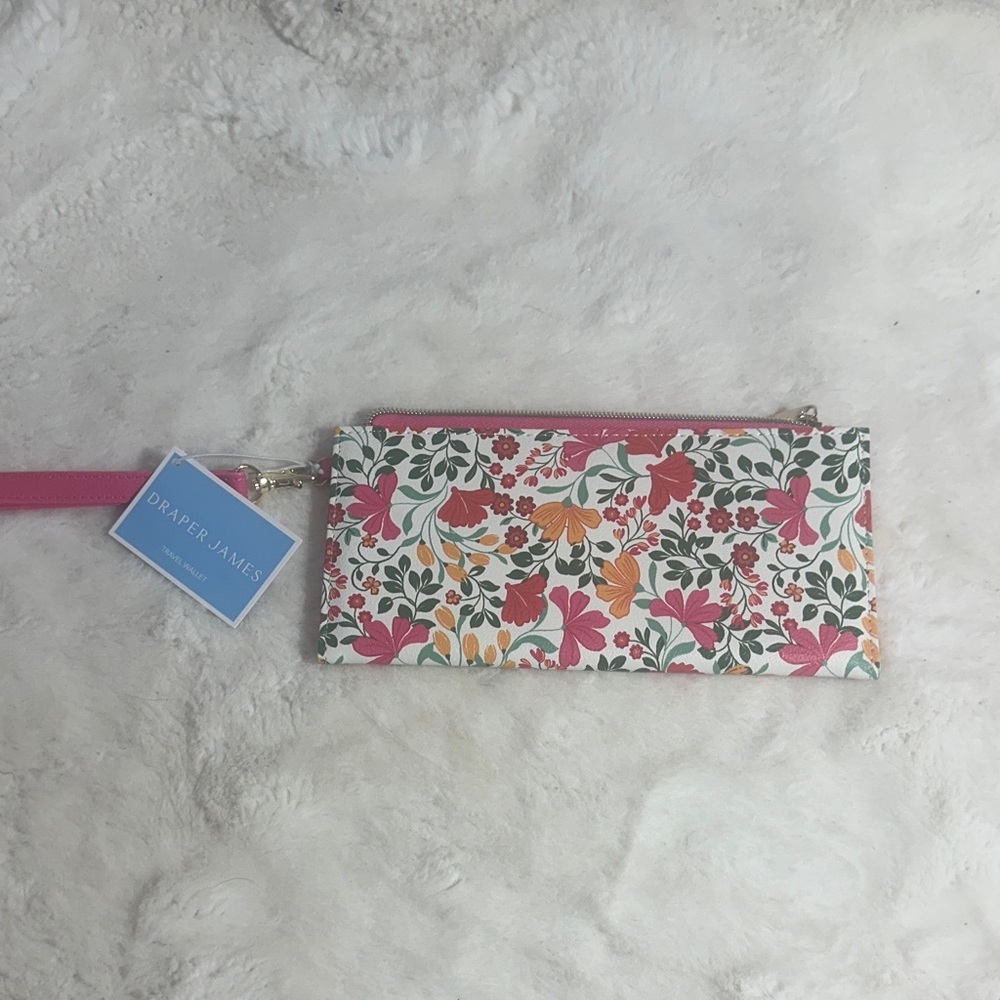 Draper James travel wallet 8.5” x 4” pink floral